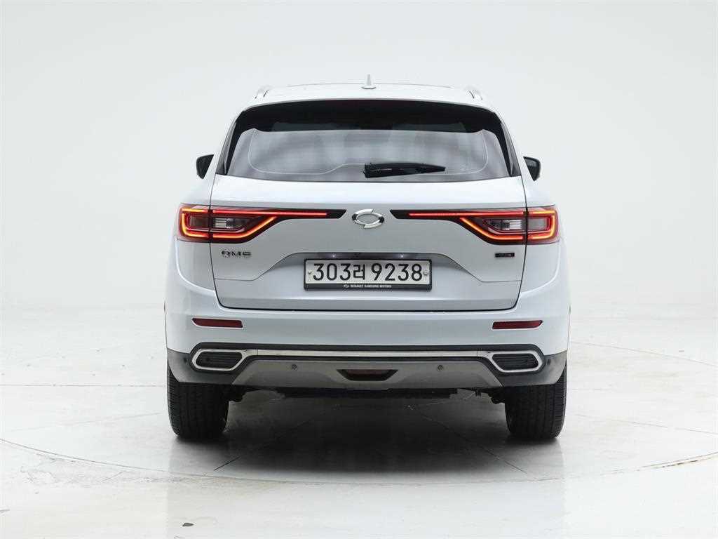 SAMSUNG QM6 - Vista 5