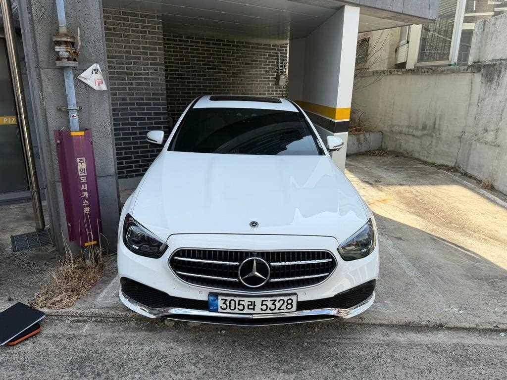 Mercedes Benz E class 2022 Blanco - Importación desde Corea - HF Imports Iquique - Foto 1