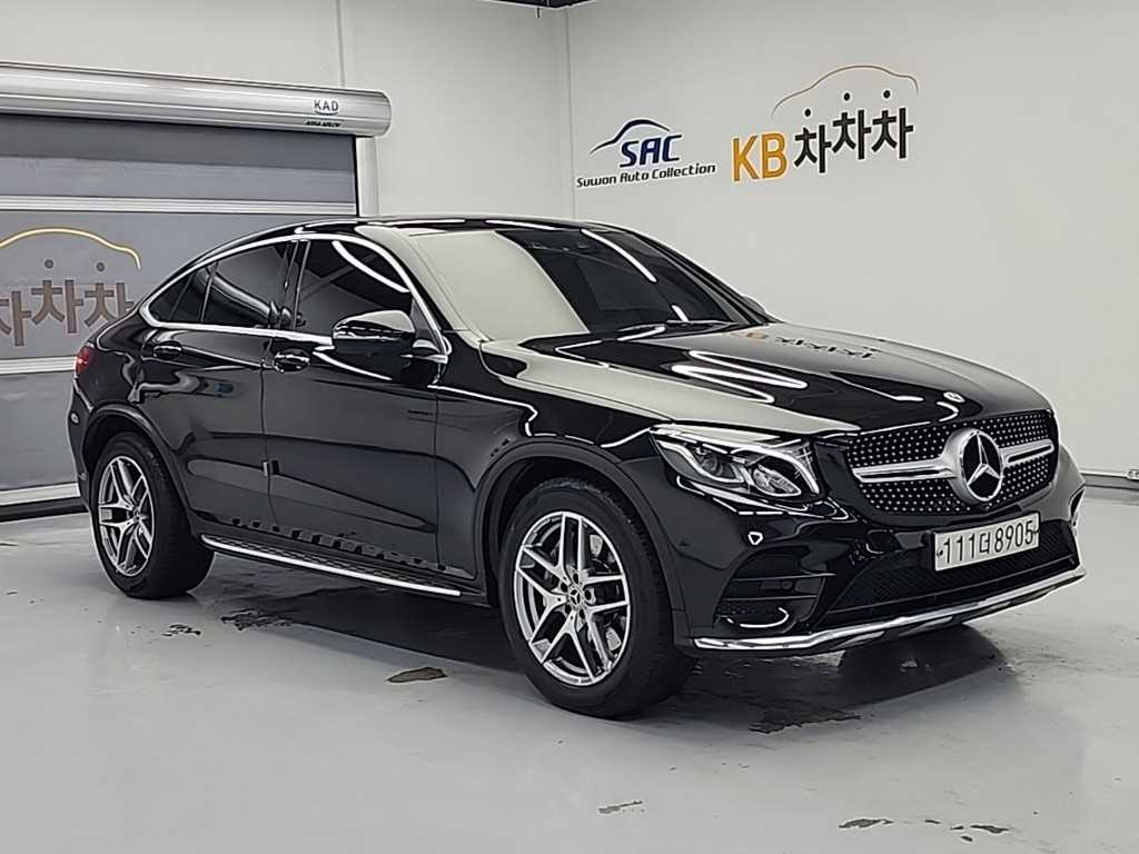 Mercedes Benz GLC Class - Vista 4