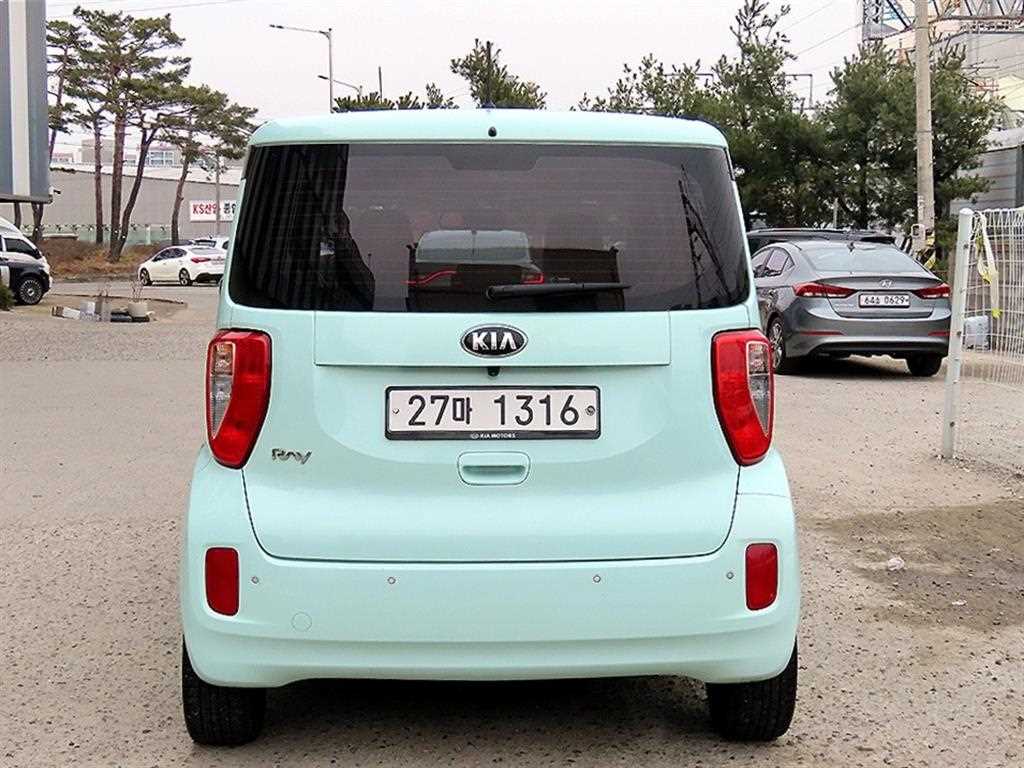 KIA Ray - Vista 4
