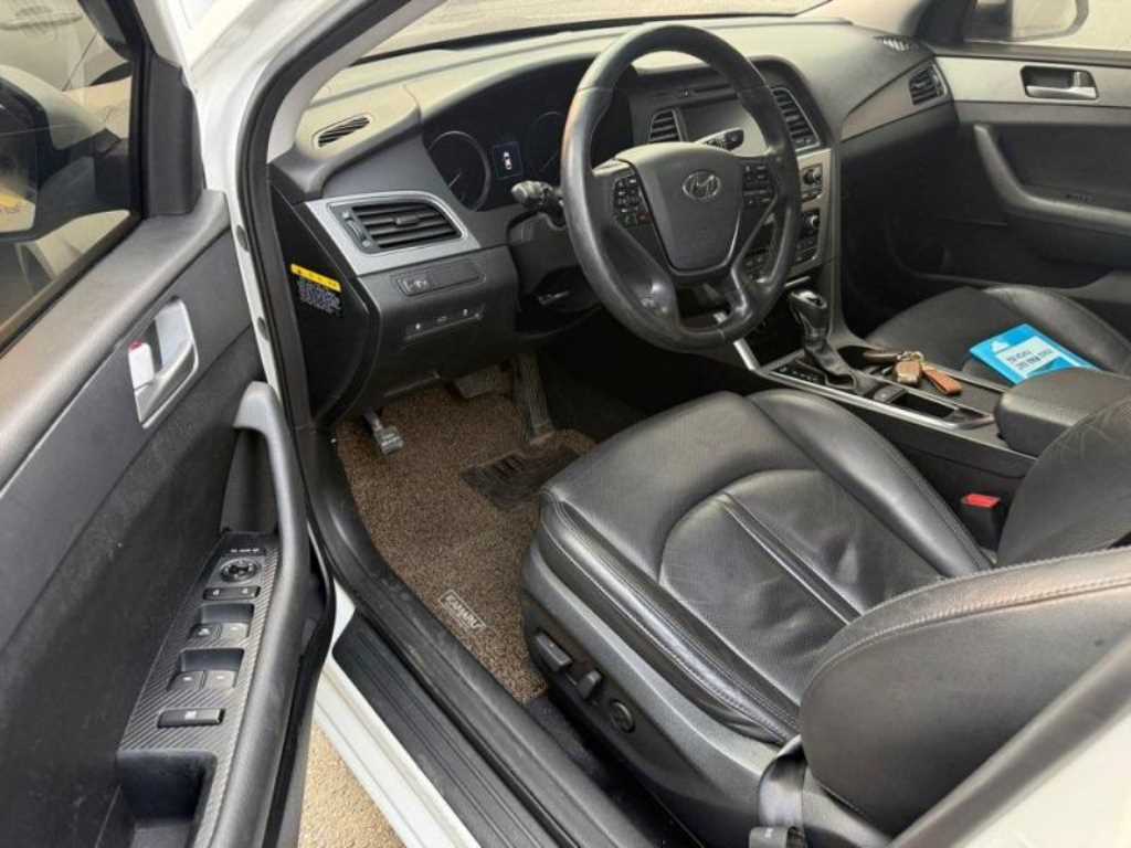 HYUNDAI Sonata - Vista 6