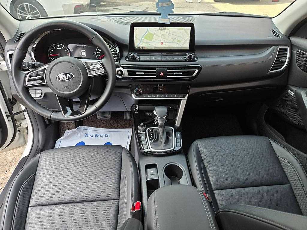 KIA Seltos - Vista 9