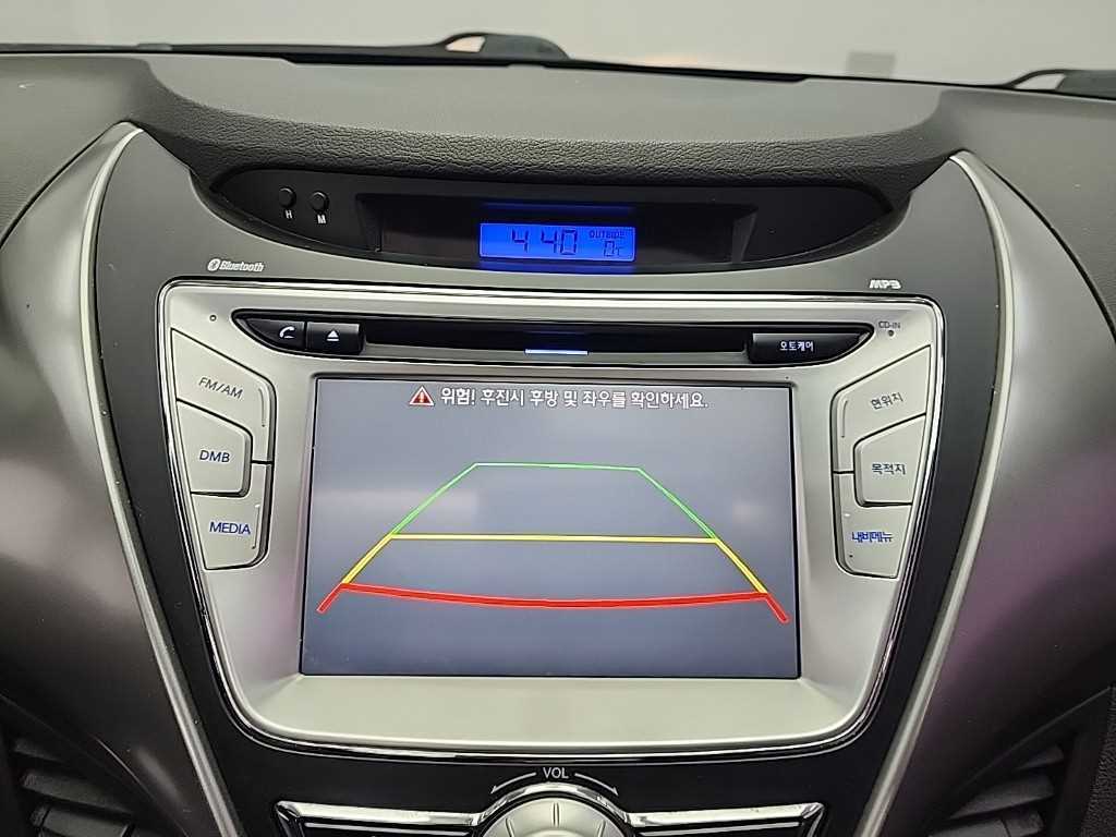 HYUNDAI Avante 2012 Blanco - Importación desde Corea - HF Imports Iquique - Foto 16