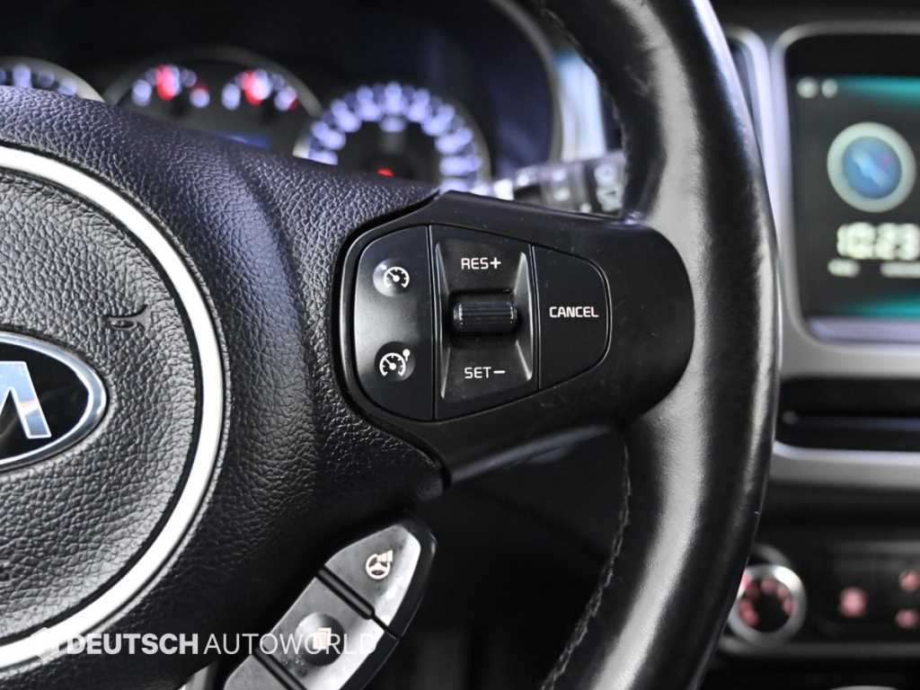 KIA Carens 2017 Plateado - Importación desde Corea - HF Imports Iquique - Foto 17