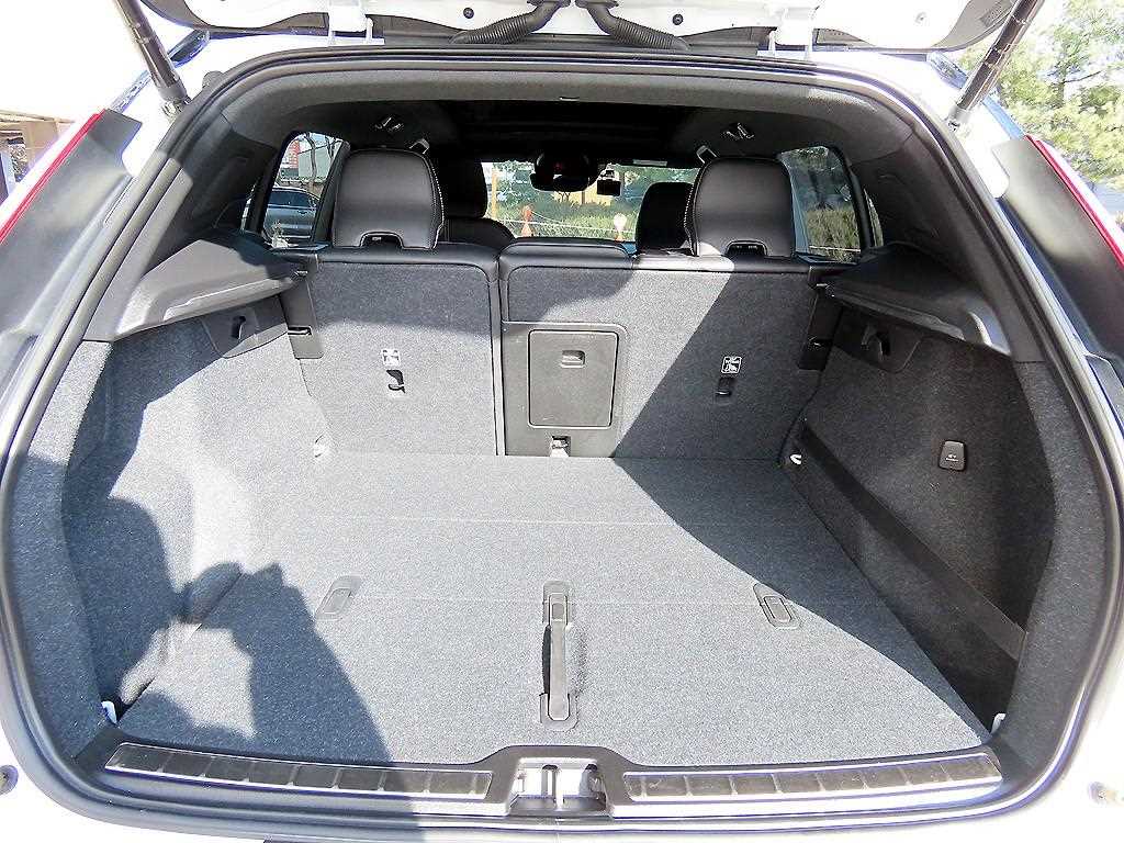 Volvo XC40 2020 Blanco - Importación desde Corea - HF Imports Iquique - Foto 18