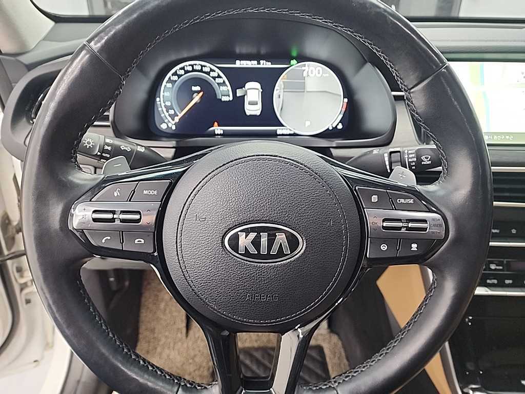 KIA K7 - Vista 9
