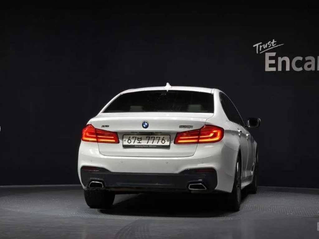 BMW 5 Series - Vista 4