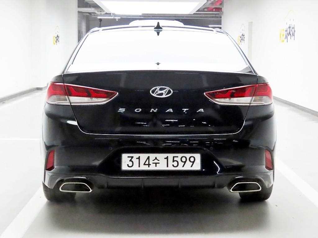 HYUNDAI Sonata - Vista 3
