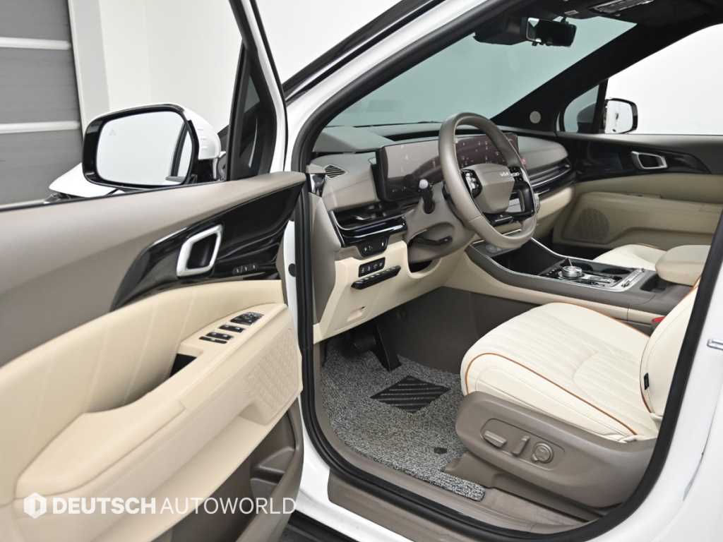 KIA Carnival - Vista 11