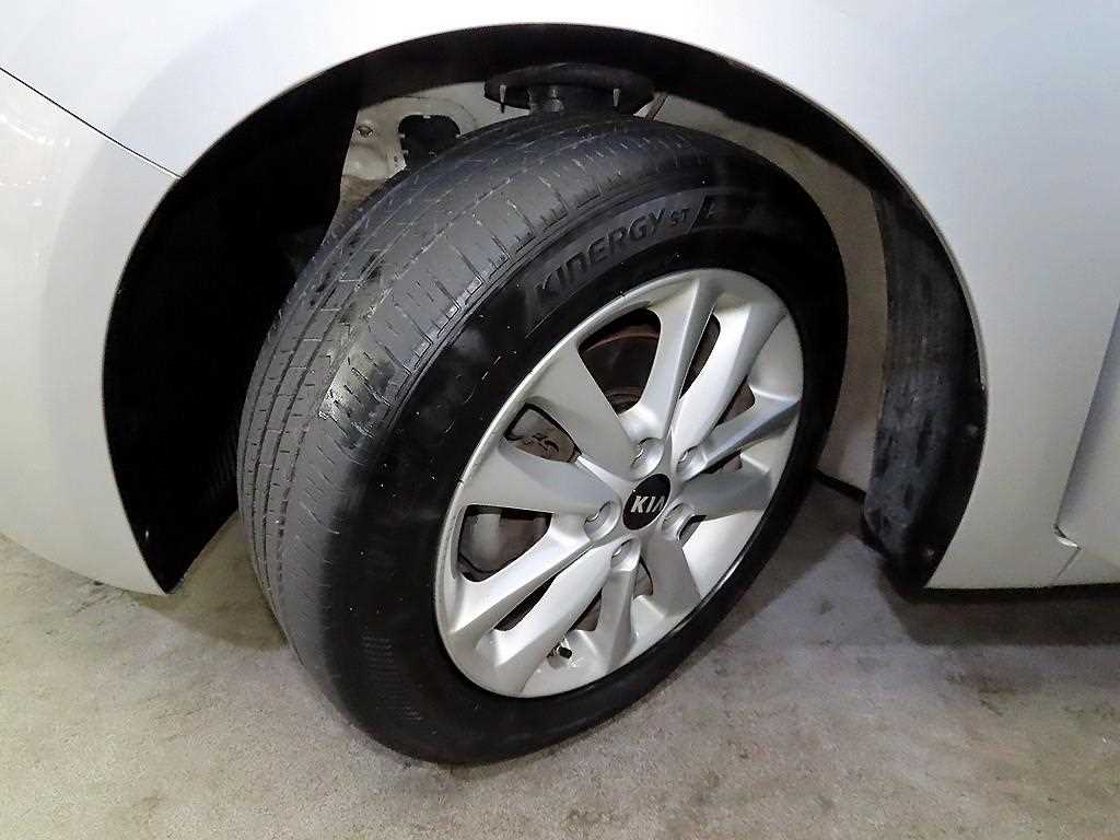 KIA K3 2017 Plateado - Importación desde Corea - HF Imports Iquique - Foto 18