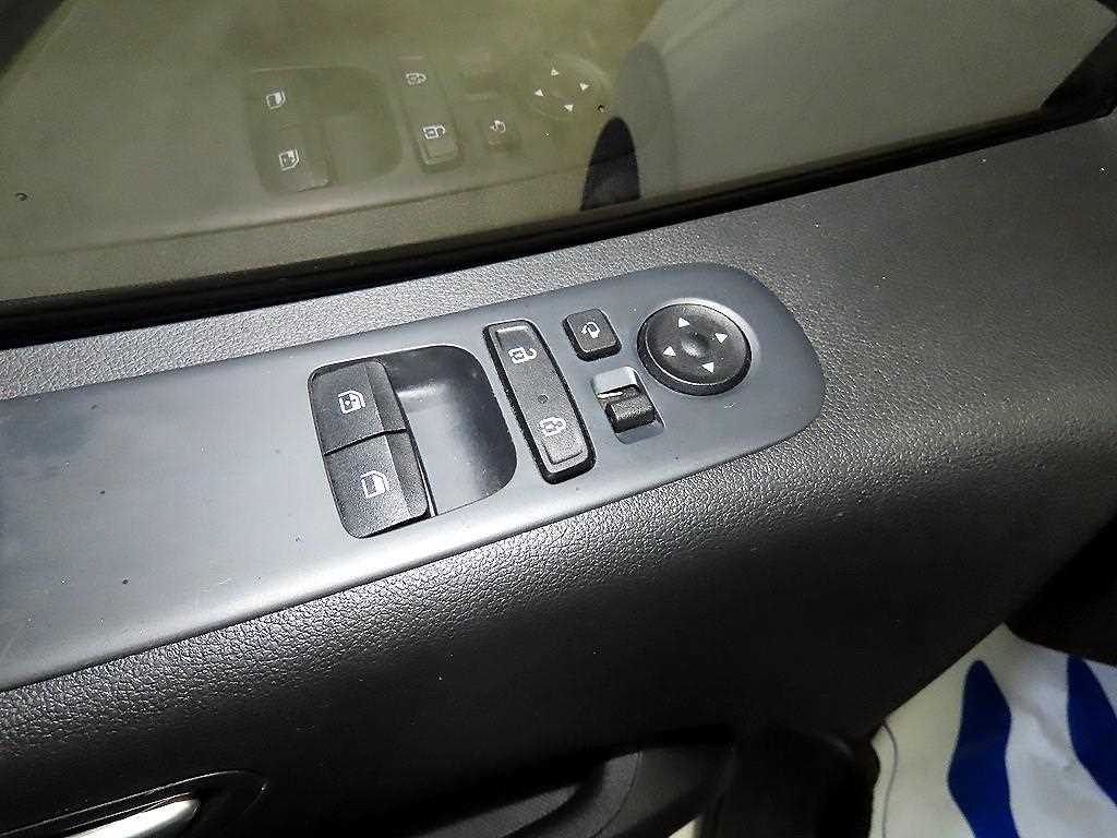 HYUNDAI Staria - Vista 11