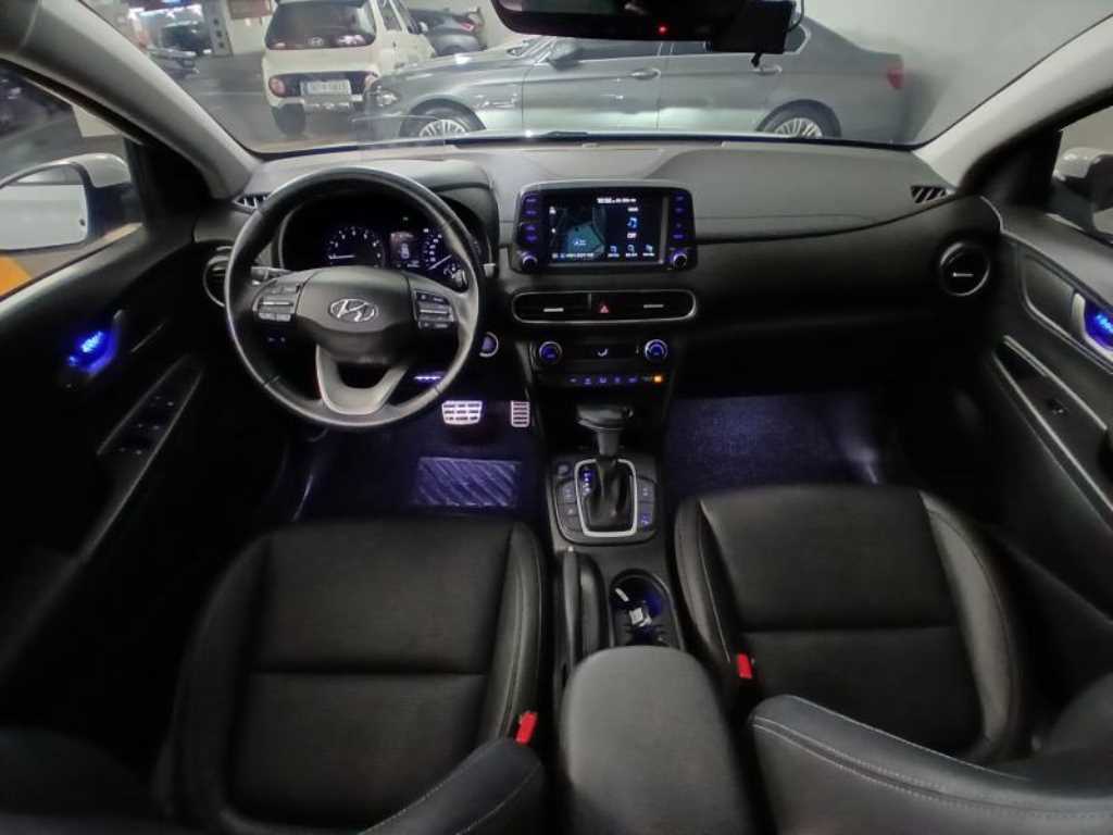 HYUNDAI Kona - Vista 6