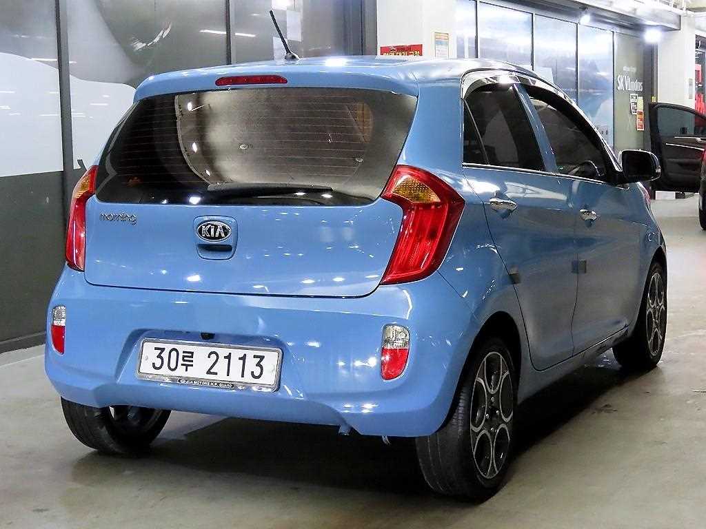 KIA Morning - Vista 4