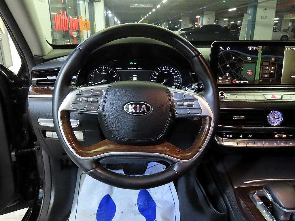 KIA K9 - Vista 8