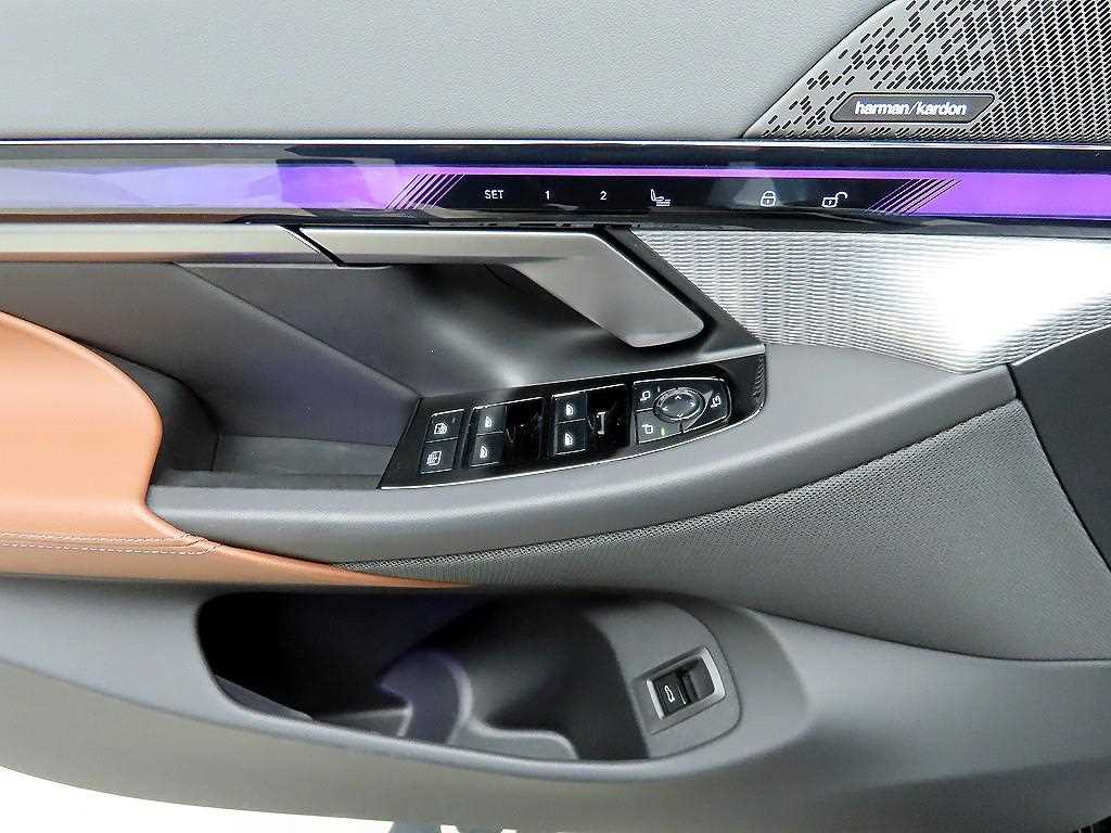 BMW 5 Series - Vista 11