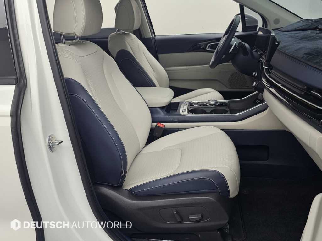 KIA Carnival - Vista 10