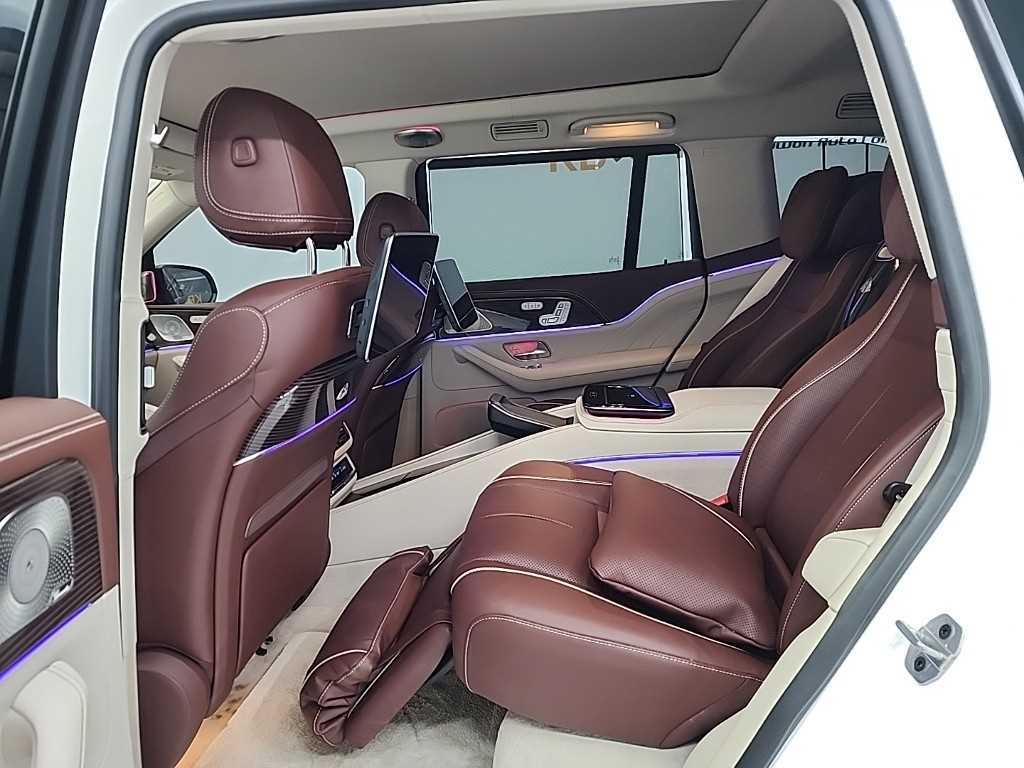 Mercedes Benz GLS Class - Vista 12