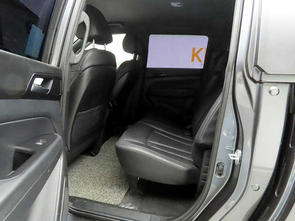 Ssangyong Rexton 2021 Gris - Importación desde Corea - HF Imports Iquique - Foto 15