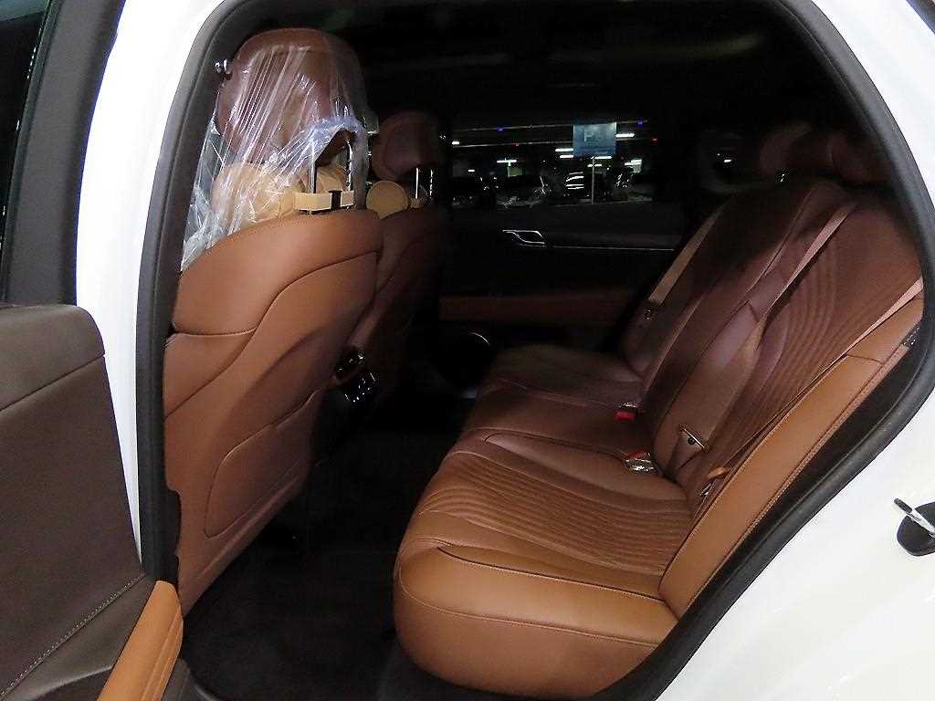 Genesis G80 - Vista 7