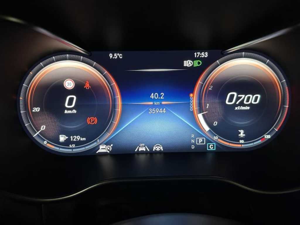 Mercedes Benz GLC Class - Vista 11