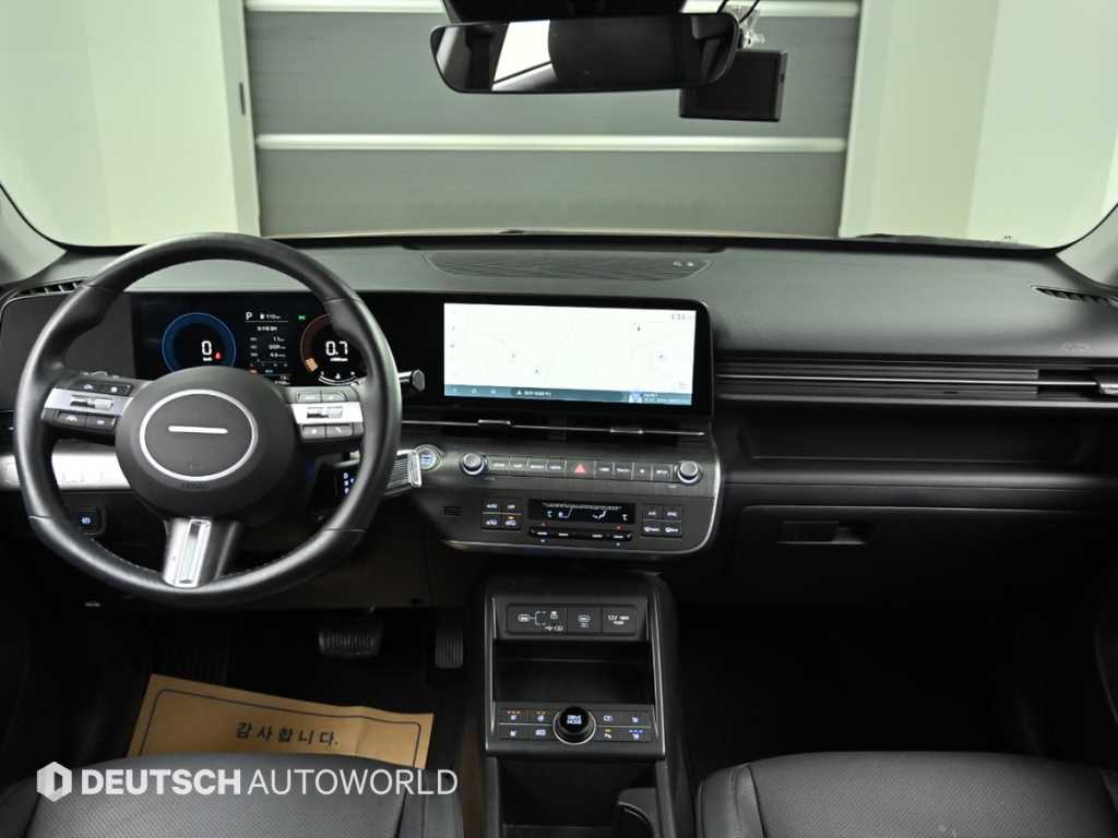 HYUNDAI Kona - Vista 7