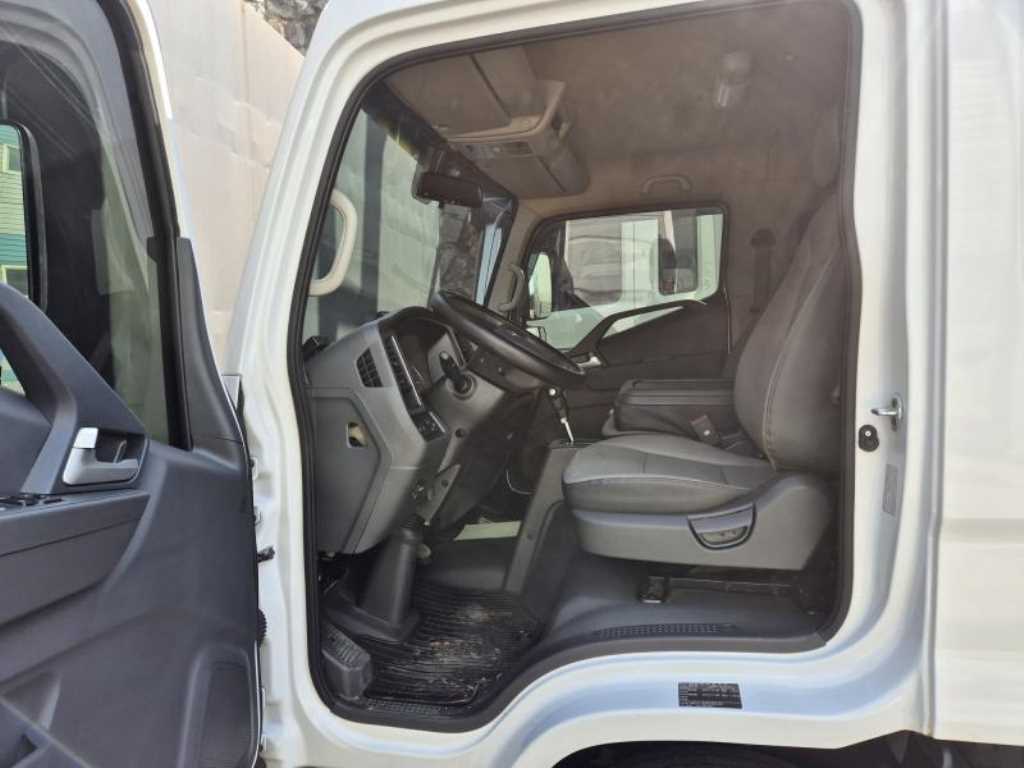 medium and large cargo truck 2023 Blanco - Importación desde Corea - HF Imports Iquique - Foto 13