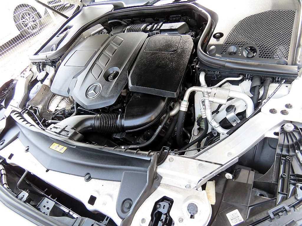 Mercedes Benz E class 2017 Blanco - Importación desde Corea - HF Imports Iquique - Foto 19