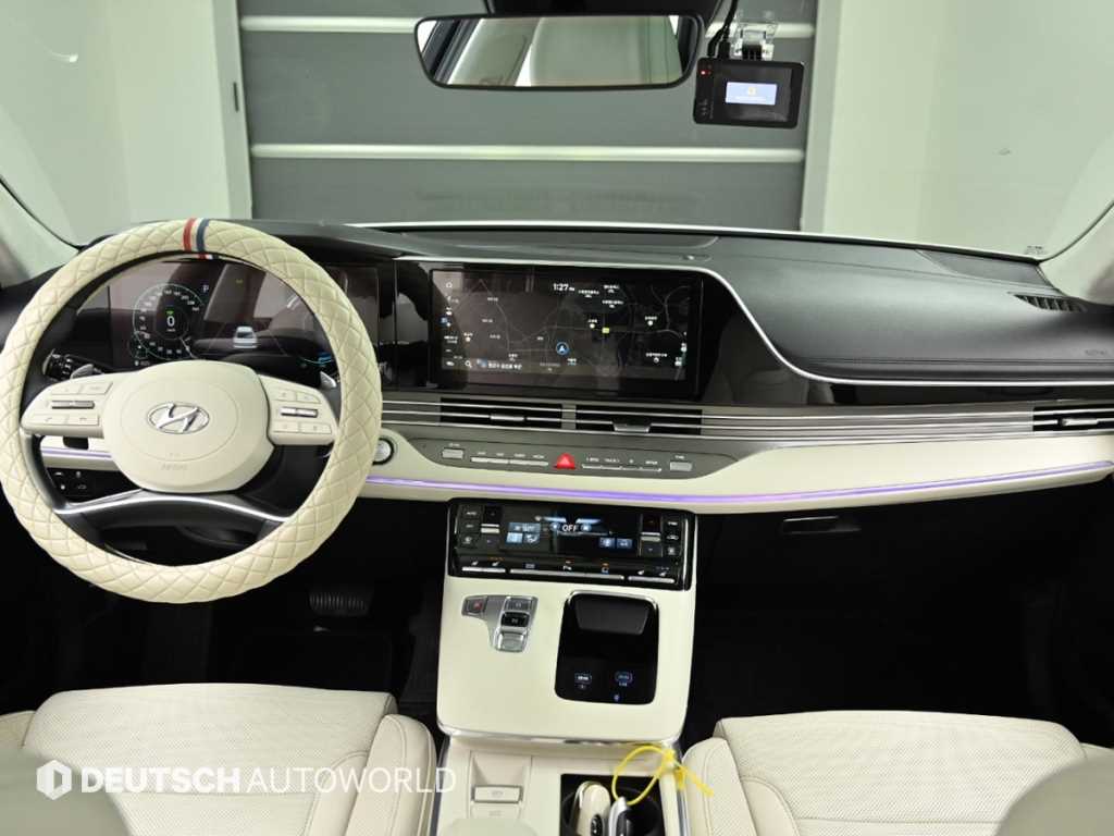 HYUNDAI Grandeur - Vista 7