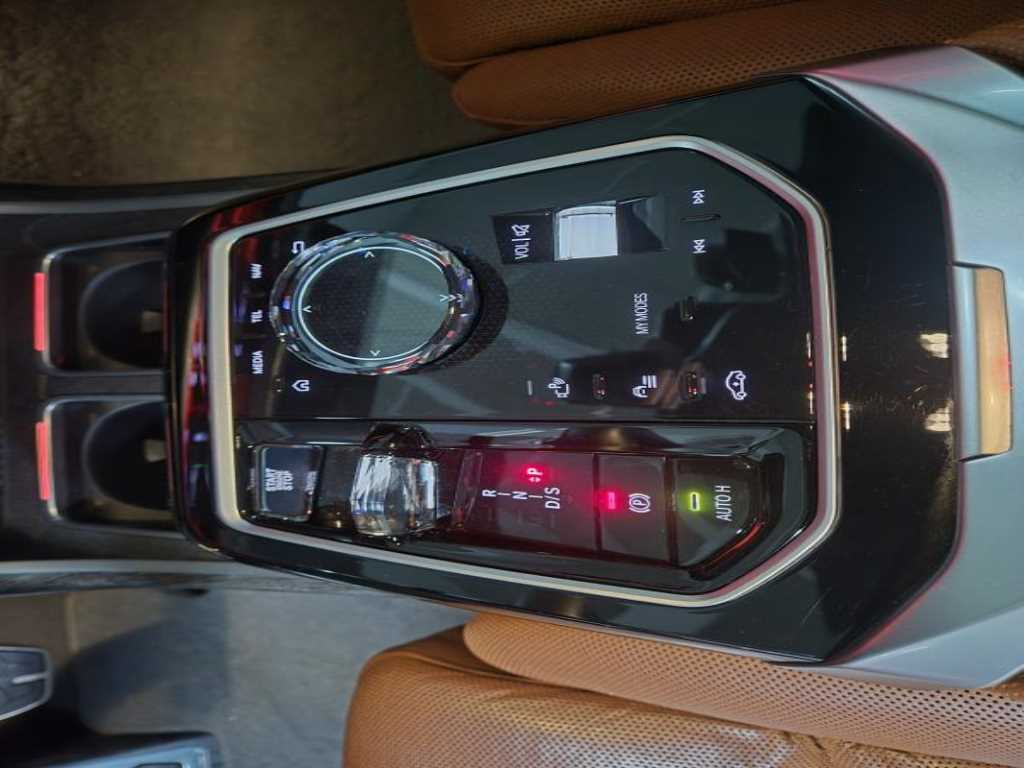 BMW 7 Series - Vista 8