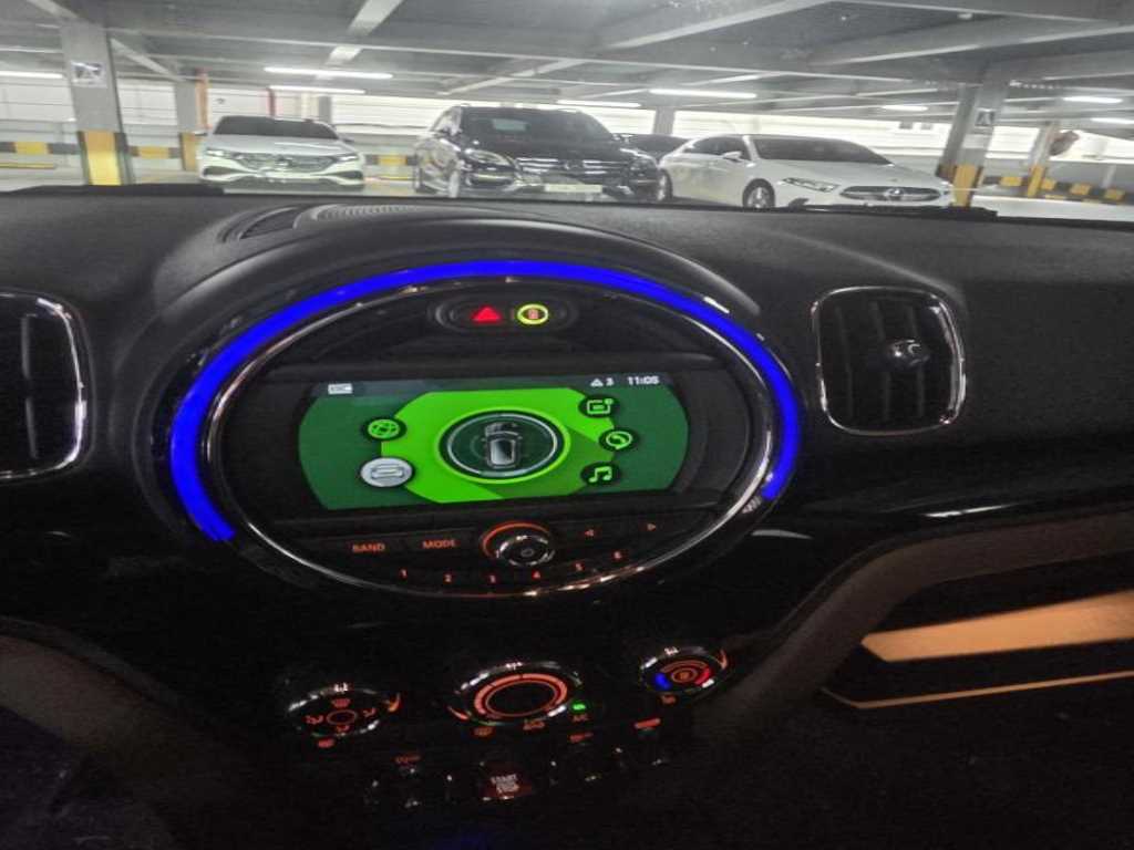 Mini Countryman - Vista 11