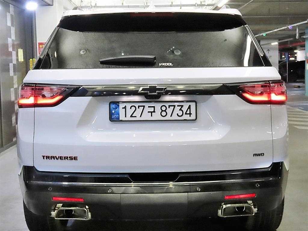 Chevrolet Travers - Vista 5