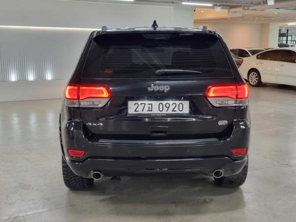 Jeep Cherokee - Vista 4