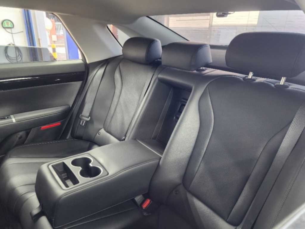 HYUNDAI Grandeur - Vista 5