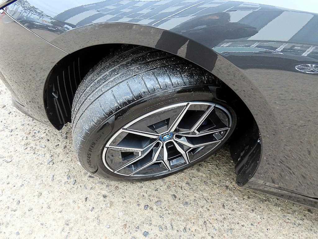 BMW i5 2024 Gris - Importación desde Corea - HF Imports Iquique - Foto 20