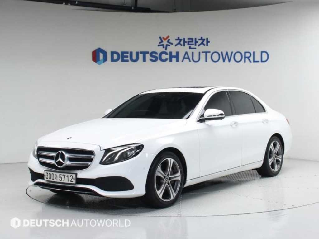 Mercedes Benz E class 2019 Blanco - Importación desde Corea - HF Imports Iquique - Foto 1
