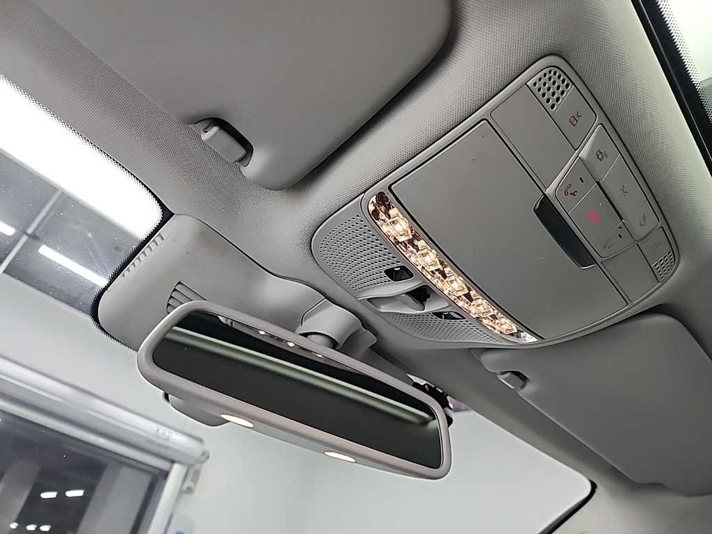 Mercedes Benz GLC Class 2018 Negro - Importación desde Corea - HF Imports Iquique - Foto 17