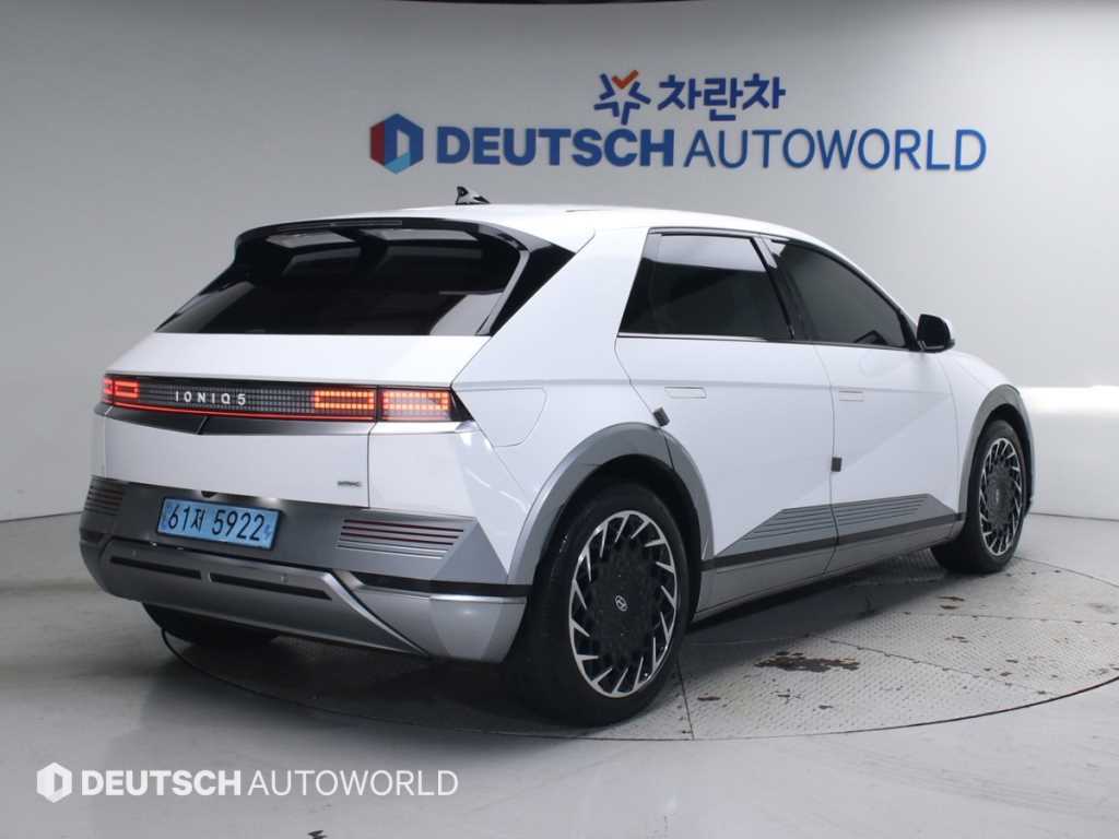 HYUNDAI Ioniq 5 - Vista 2