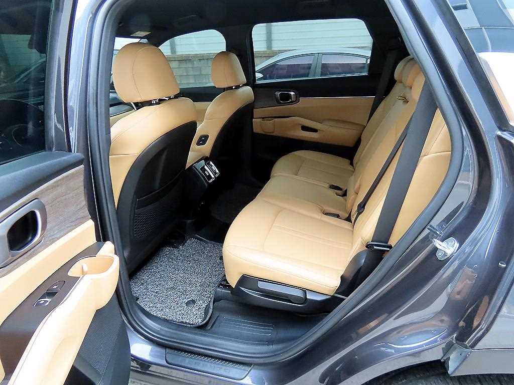 KIA Sorento - Vista 6