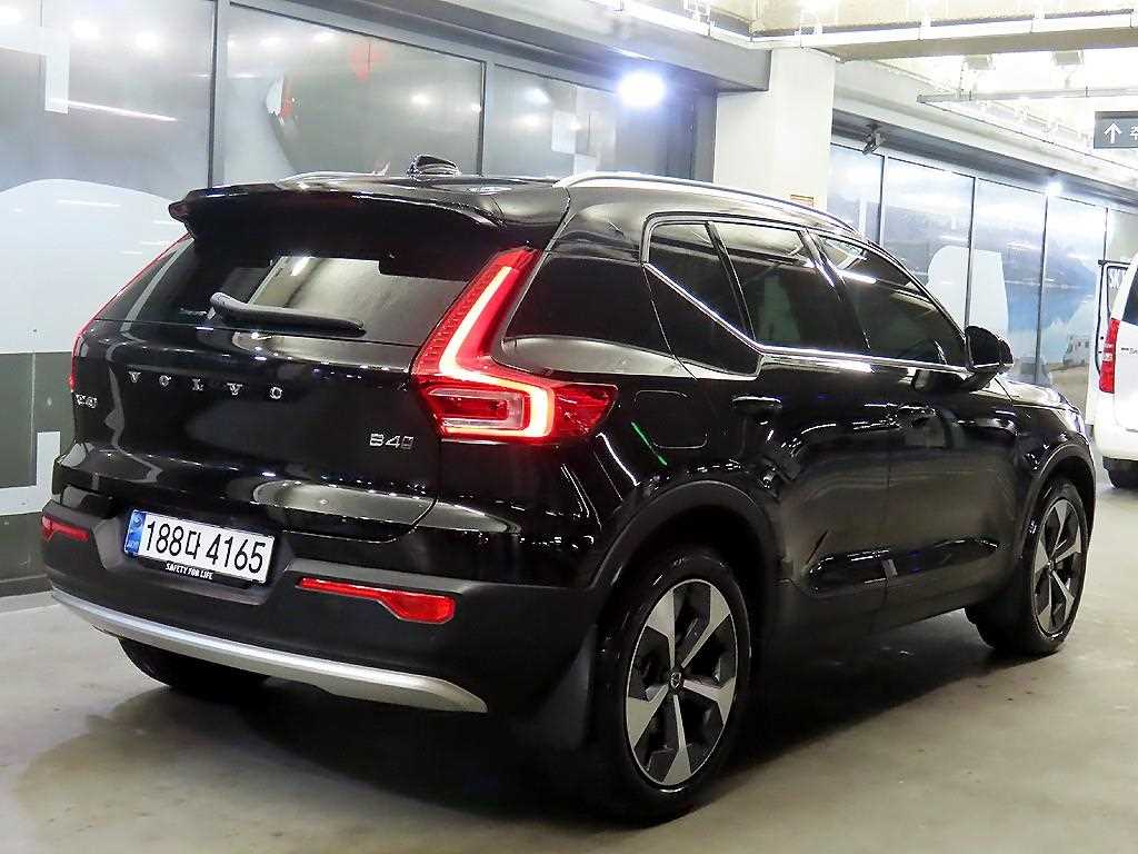 Volvo XC40 - Vista 4