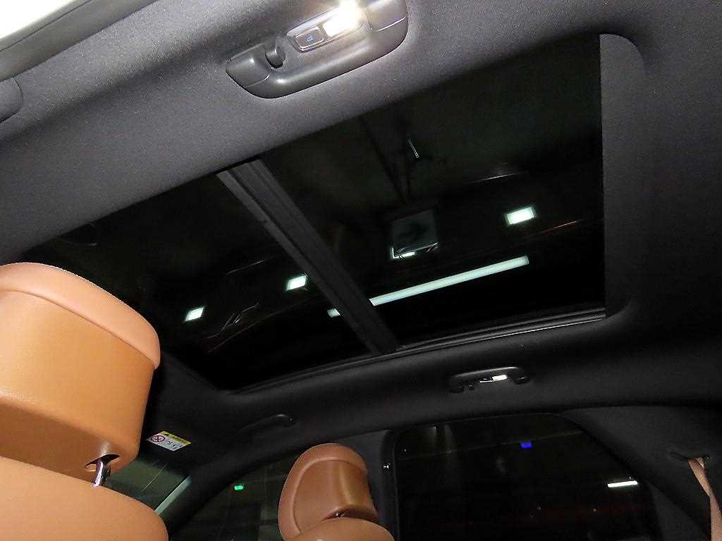 Genesis GV70 2025 Blanco - Importación desde Corea - HF Imports Iquique - Foto 15