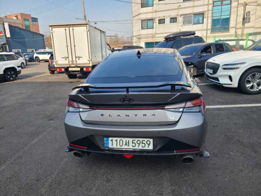 HYUNDAI Avante - Vista 4