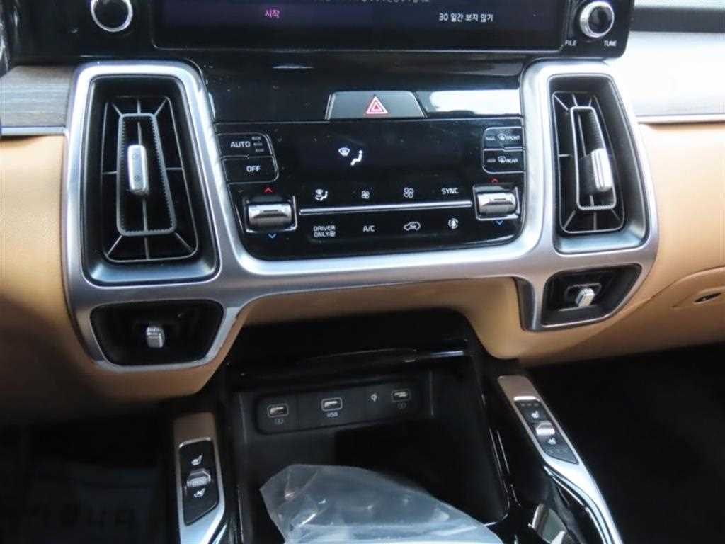 KIA Sorento - Vista 7