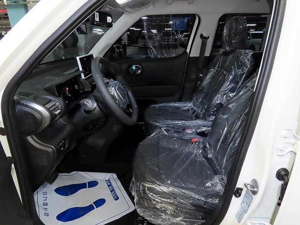 HYUNDAI Casper - Vista 6