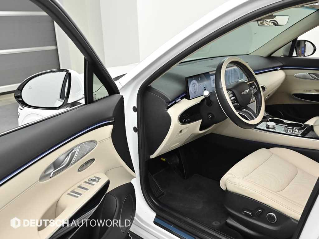 Genesis GV70 - Vista 11