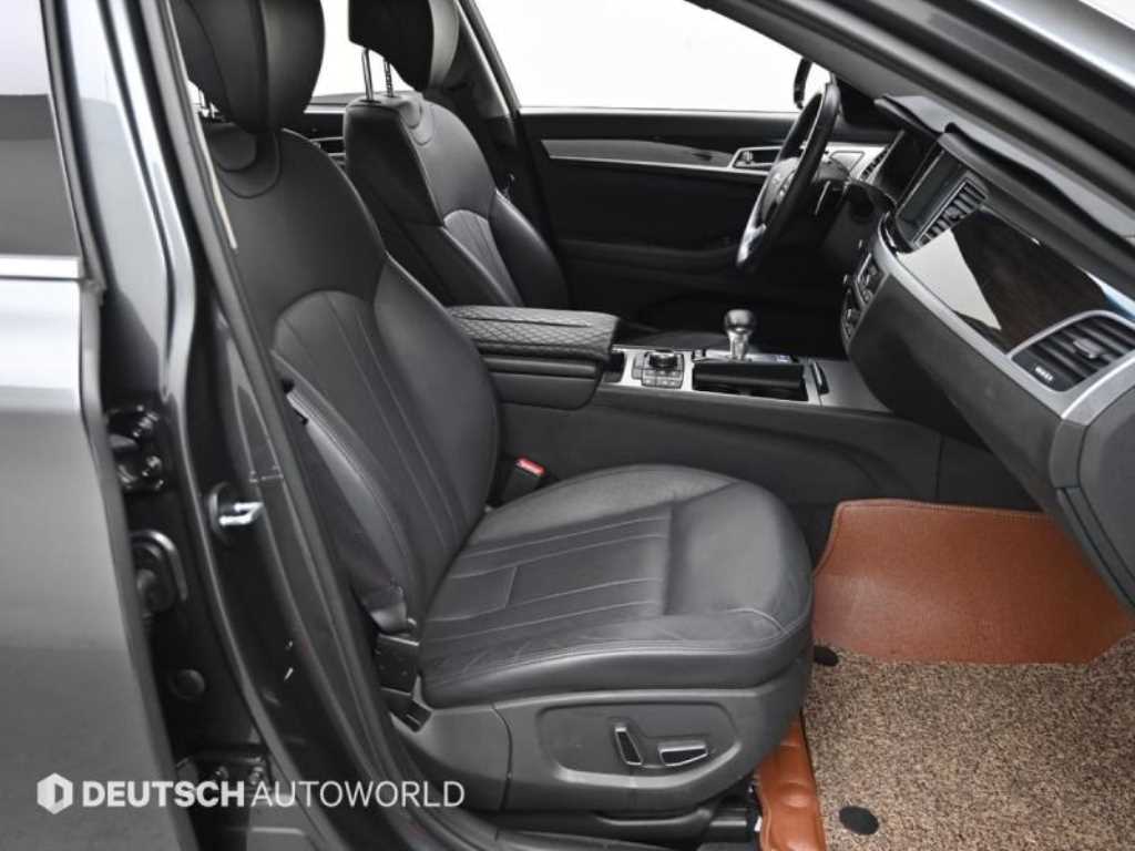 Genesis G80 - Vista 10