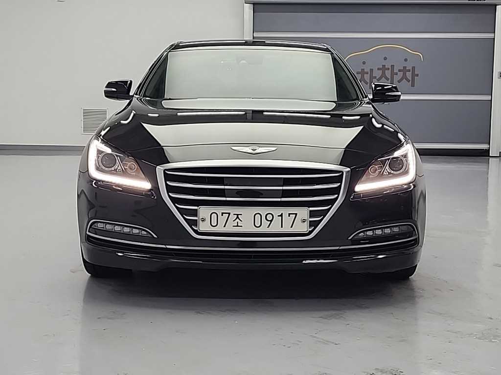 HYUNDAI Genesis - Vista 2