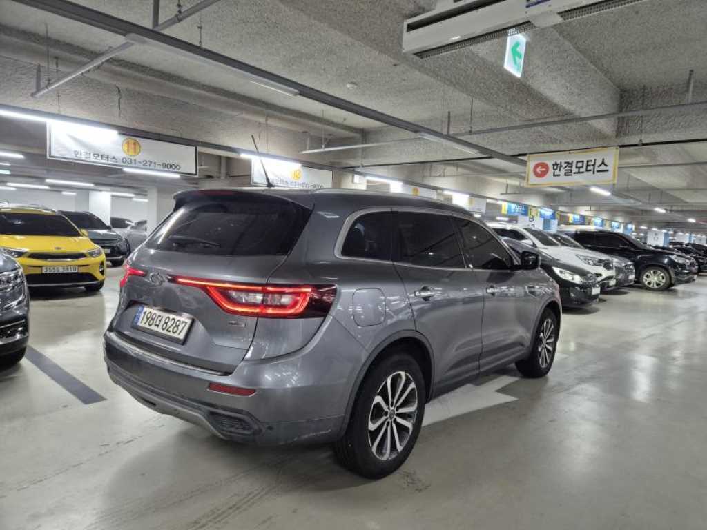 SAMSUNG QM6 - Vista 6