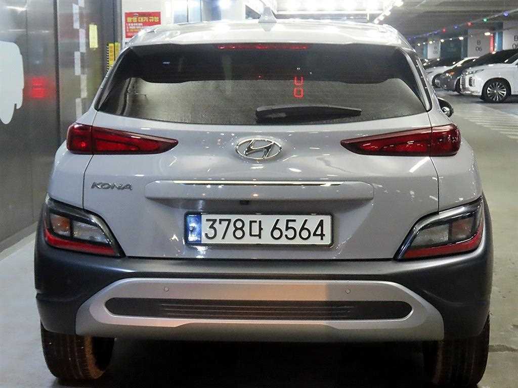 HYUNDAI Kona - Vista 5
