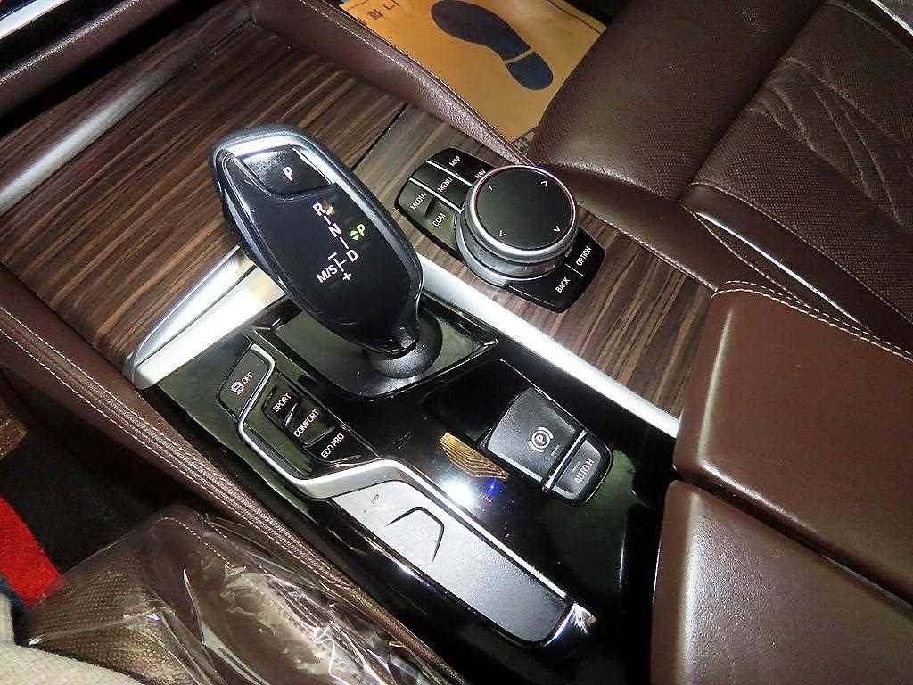 BMW 5 Series - Vista 12