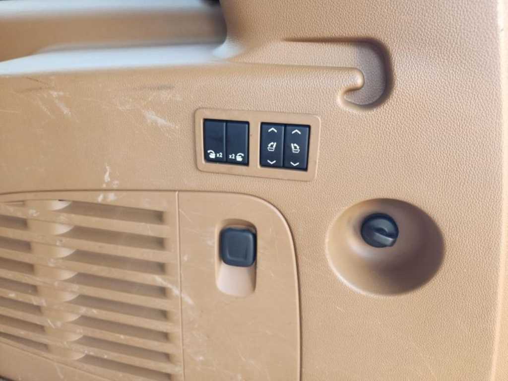 Cadillac Escalade 2017 Negro - Importación desde Corea - HF Imports Iquique - Foto 19